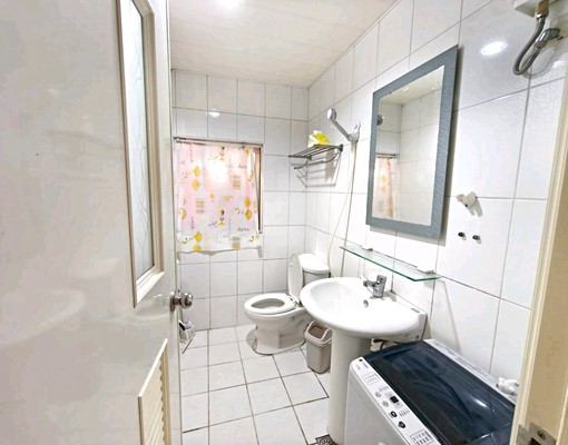 近小巨蛋站近公園靜巷採光小資鼎佳溫馨美套全新床墊有獨立洗衣機 - Image 5