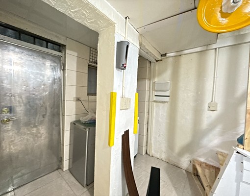 中華路二段林蔭步道兩房透天厝雙套房家具家電齊全趕緊來看 - Image 11