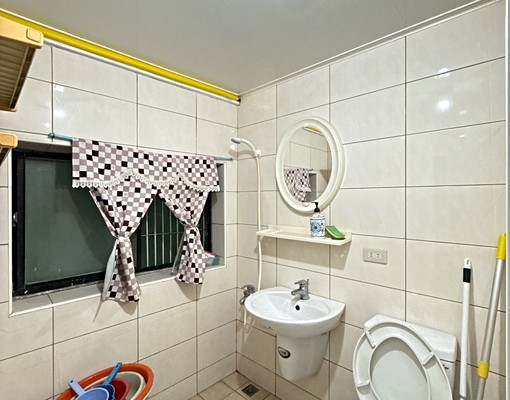 中華路二段林蔭步道兩房透天厝雙套房家具家電齊全趕緊來看 - Image 12