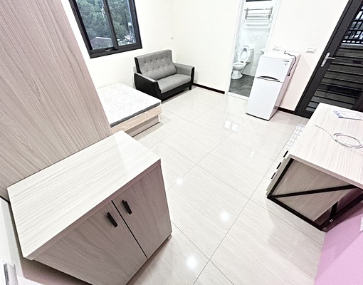 東海台積電中科🔥空地汽車位🔥可租補✅陽台獨洗曬✅超搶手 - Image 1