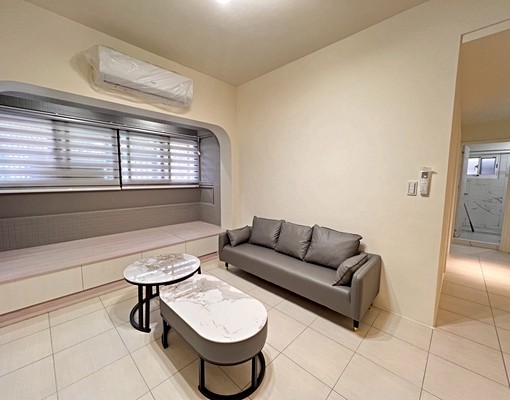 幸福商圈全新裝潢電梯溫馨2房平面車位可談(仲介勿擾) - Image 2