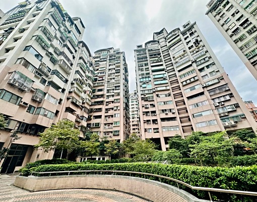 幸福商圈全新高檔裝潢電梯溫馨2房(仲介勿擾) - Image 12