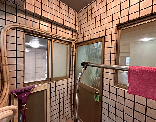 電梯大樓9樓全戶出租(短、長租皆可) - Image 11