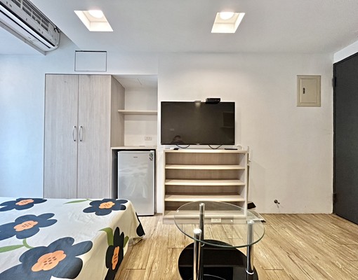 ✨可租補✨獨立陽台,洗衣機✨不用追垃圾車 - Image 3