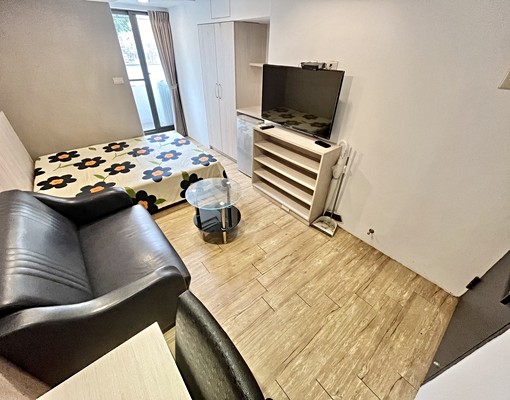 ✨可租補✨獨立陽台,洗衣機✨不用追垃圾車 - Image 1