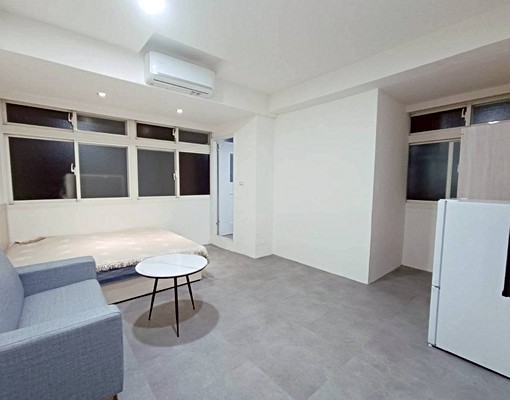 ~板橋近新板全室裝潢漂亮套房~ - Image 1