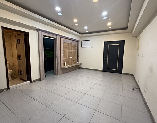 大里中興路肯德基2房車位美華廈 - Image 10