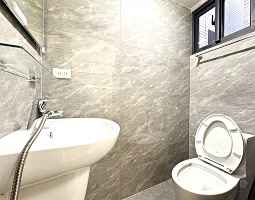 安東社宅/御富路獨棟大別墅/大面寬車位/四獨立套房/免仲可補 - Image 5