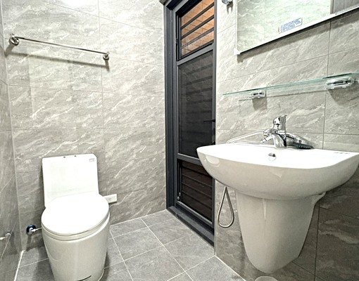 安東社宅/御富路獨棟大別墅/大面寬車位/四獨立套房/免仲可補 - Image 11