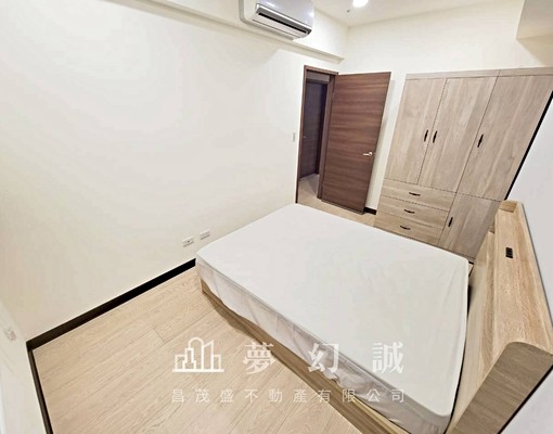 高鐵特區。全配三房平車。可租補台水電 - Image 7