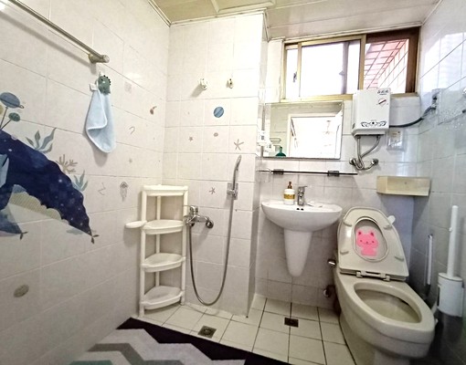 大有路商圈中日西武超美一房一廳景觀大套房可租補 - Image 6