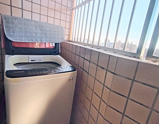 大有路商圈中日西武超美一房一廳景觀大套房可租補 - Image 7