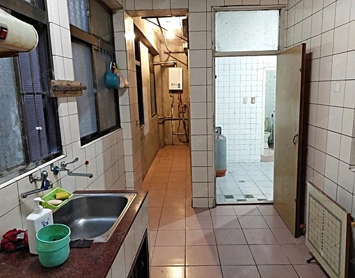 民生街公寓2樓/有3房/市中心 - Image 3