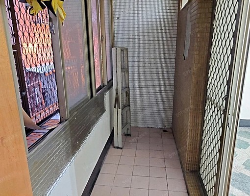 民生街公寓2樓/有3房/市中心 - Image 10