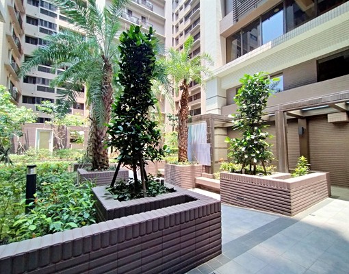 最金貴蛋黃區,萬坪公園,輕軌,家樂福商圈旁,頂天立地2房 - Image 4