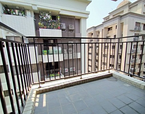 最金貴蛋黃區,萬坪公園,輕軌,家樂福商圈旁,頂天立地2房 - Image 14