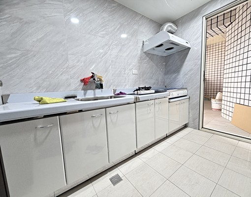 土城電梯高樓層可租補可入籍免仲介費 - Image 9