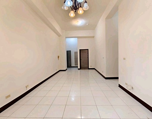 【空三A區】大魯閣商圈三房+平車採光戶 - Image 2