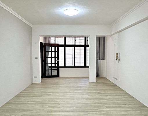 海山捷運/全新裝潢/電梯三房兩廳/可租補 - Image 1