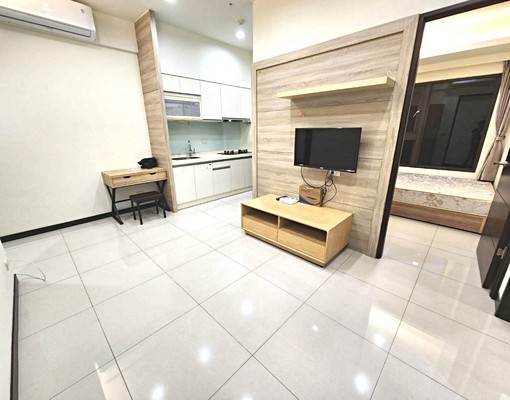 可租補入戶籍~電梯2房可直接入住~有1機車位使用~百萬裝潢 - Image 1