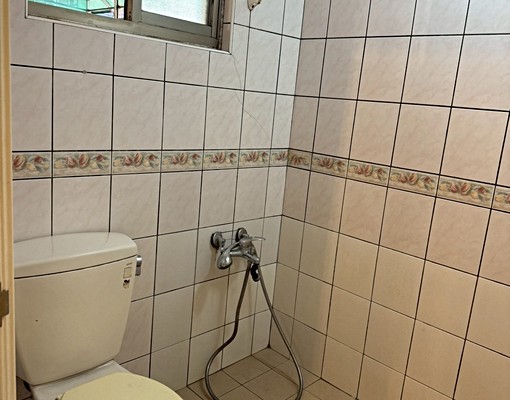 仁愛路秀峰庭電梯3房車位 - Image 7