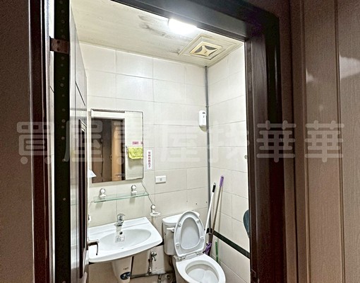 ♡「獨家出租」中正路黃金雙店面三角窗 - Image 6