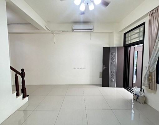 漳興小學|國道3號|整棟透天|門前停車位|禁神明廳|禁寵物 - Image 4