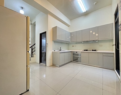 漳興小學|國道3號|整棟透天|門前停車位|禁神明廳|禁寵物 - Image 8