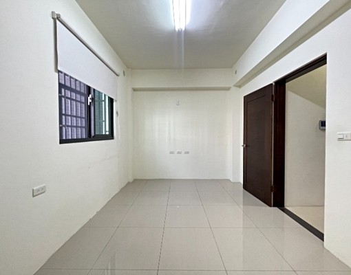 漳興小學|國道3號|整棟透天|門前停車位|禁神明廳|禁寵物 - Image 13