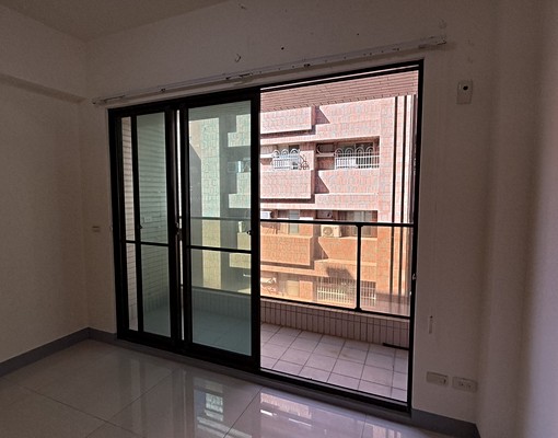 🌟左營重上街|電梯三房|高樓視野|5分鐘到捷運生態園區 - Image 3