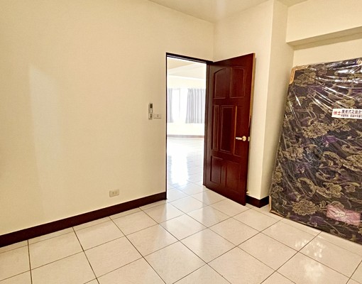 【吉屋租賃】可貓電梯四房♡家電床組皆附上♡可租補♡機車好停 - Image 8