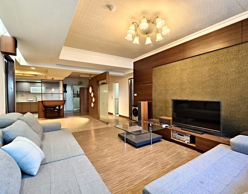 優質地段💘男女皆可-駁二蓬萊站-有廚房 - Image 1