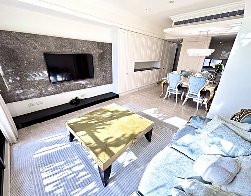 真🍎百萬精裝🌟超大三改二🔥雙衛浴雙平車🌈有烤箱✅租補 - Image 2