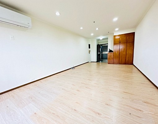 科技大樓/電梯獨套。可補助/報稅。收包裹/垃圾。生活機能強 - Image 4