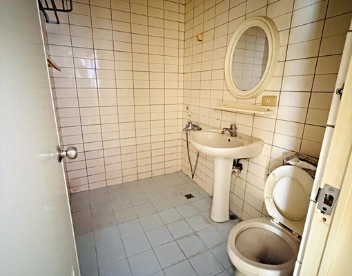 北屯區✨含車位✨含管理費✨只要$22,000 - Image 7