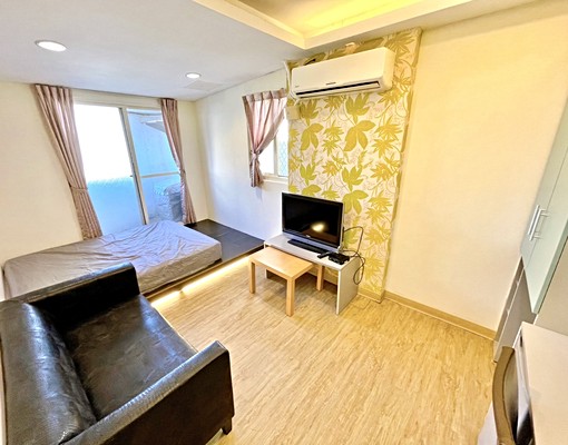 近火車站🔥可雙租補🔥陽台獨洗曬🔥流理臺🔥大面採光🔥 - Image 1