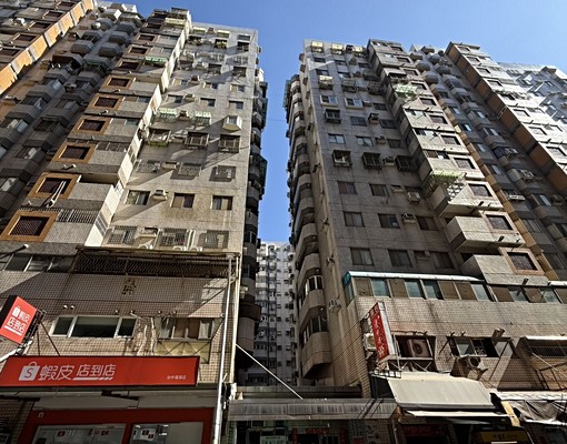 A可租補免仲/中科台積電榮總四台冷氣家具家電齊全/大晟房屋 - Image 15