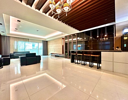 適合各科醫美診所,商店,廠辦的超大面寬電梯黃金透店 - Image 9