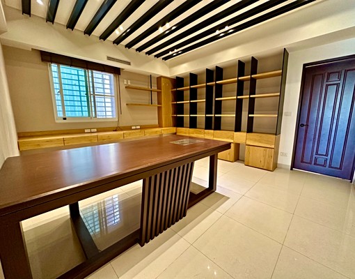 適合各科醫美診所,商店,廠辦的超大面寬電梯黃金透店 - Image 10