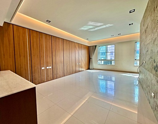 適合各科醫美診所,商店,廠辦的超大面寬電梯黃金透店 - Image 11