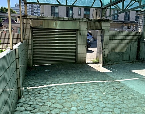 台中西屯區福雅路精華地段全新裝修透天厝 - Image 3