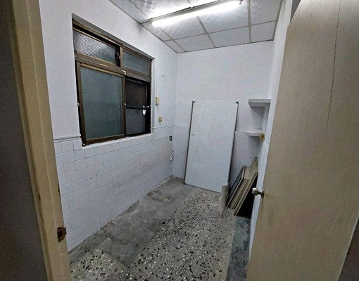 興隆路一段1xx號大馬路店面兼住家超划算 - Image 5