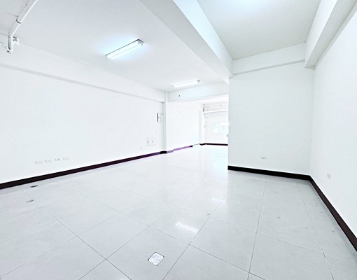 竹南大埔科專五路一樓店面 - Image 11