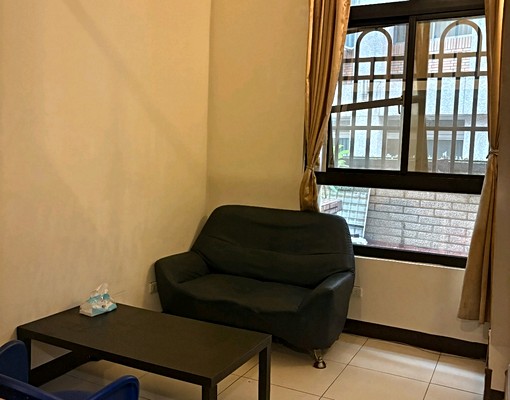 健行金鑽~龍岡路漂亮小窩(附機車位) - Image 1