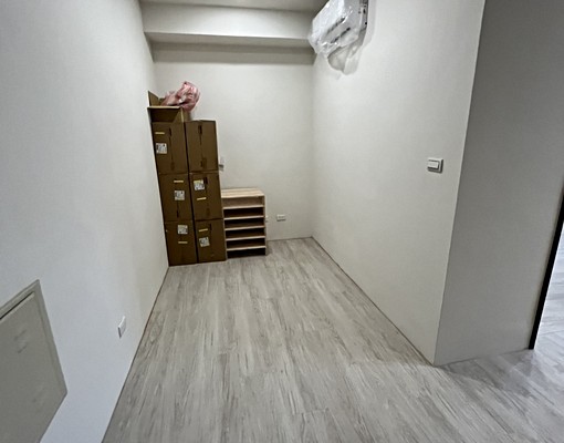 D社宅.龜.家俱可談草漯國小景觀1+1房車空屋/免仲費可補助 - Image 2