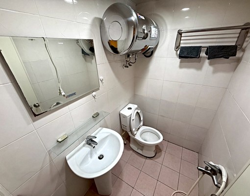 龍山寺❣陽台戶/採光通風/傢俱齊全/水泥牆/生活機能佳 - Image 6