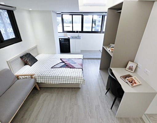 全新整理✨可寵✨可租補✨流理台✨電梯✨陽台獨洗曬✨飲水機 - Image 1