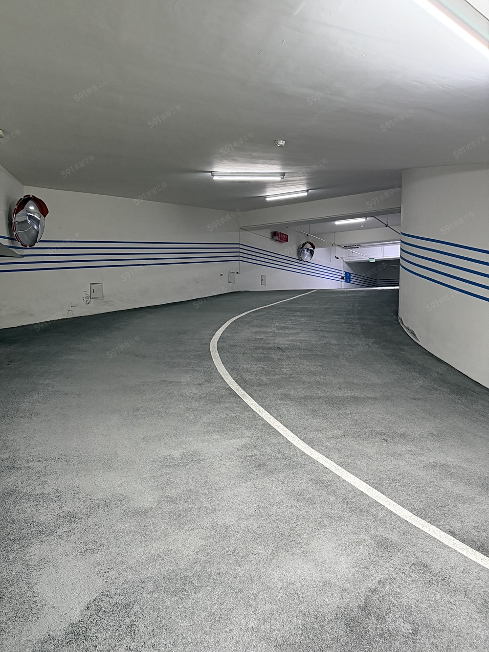 車道寛敝可輕鬆會車