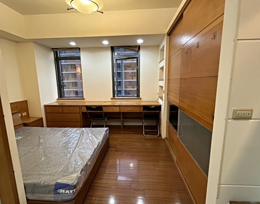 天空之城~美妝套房~一房一廳~捷運正對面 - Image 2