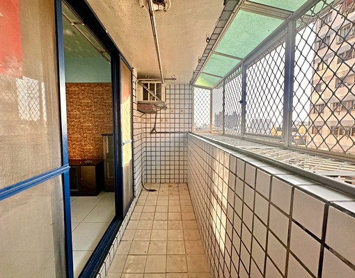 樹孝商圈旁~採光3房 - Image 3